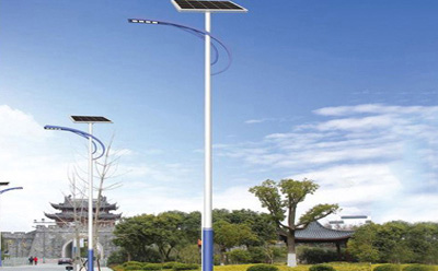 托里托里太阳能路灯价格差在哪？影响造价的4大核心因素揭秘